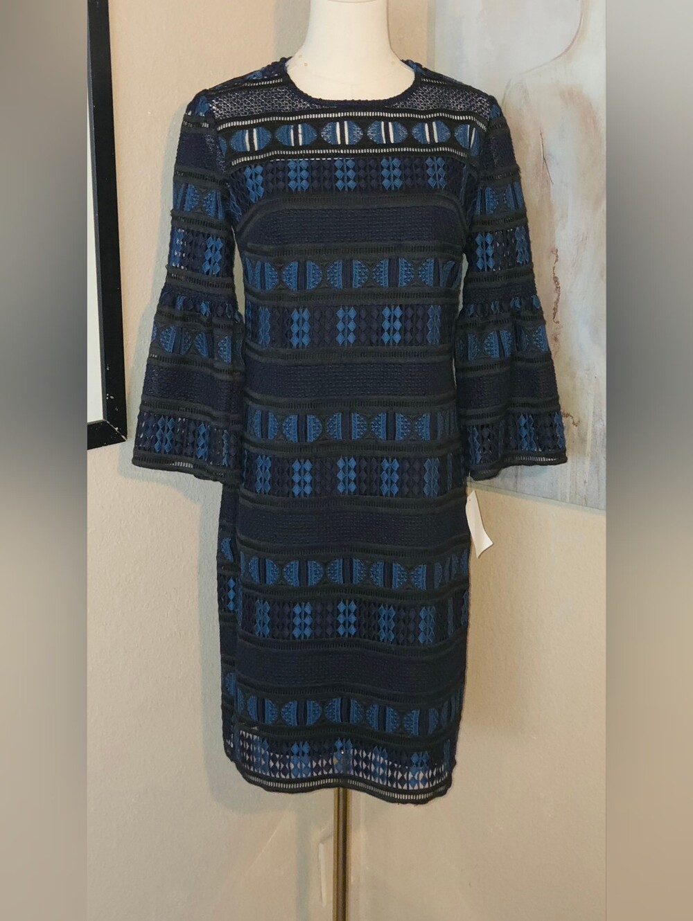 NWT Trina Turk Dreamland Crochet Lace Bell Sleeve Shift Dress in Truest Teal